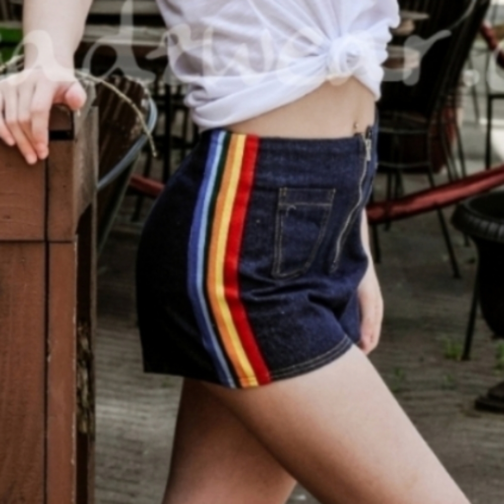 Honey Punch denim shorts